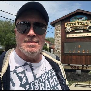 Meet your Posher, Steven